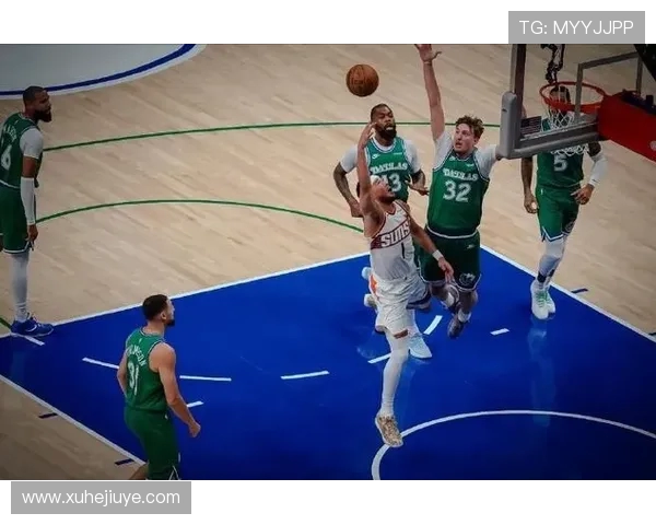 太阳与独行侠激战再起 双方全力争夺季后赛席位 关键对决即将上演 太阳与独行侠激战再起 双方全力争夺季后赛席位 关键对决即将上演