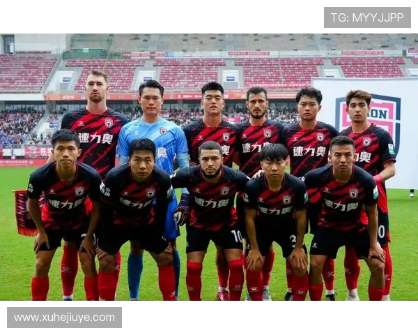 广州足球队灵活性创新高引发关注助力球队未来发展