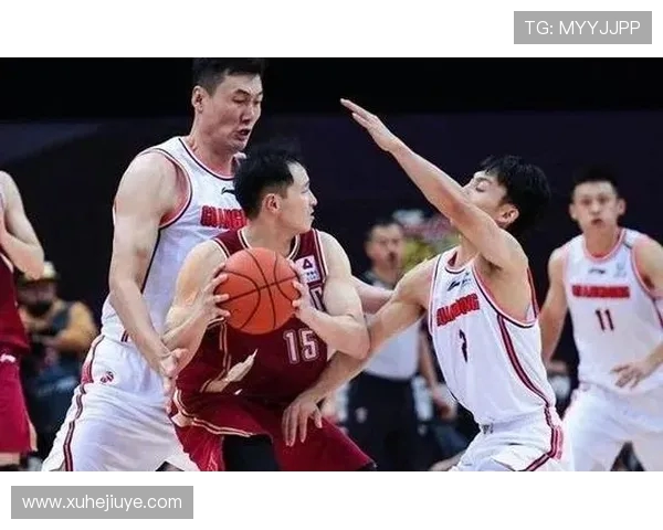 深圳乒乓球队在杯赛积分榜上以77分稳居第一位置展现强劲实力