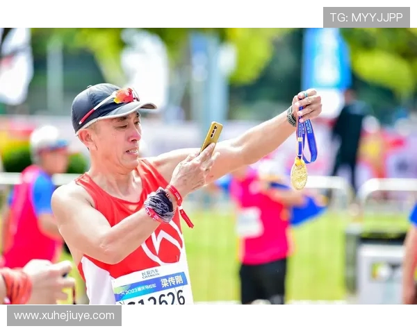 重庆城市马拉松点评:攀岩队的节奏与表现分析 重庆城市马拉松点评:攀岩队的节奏与表现分析