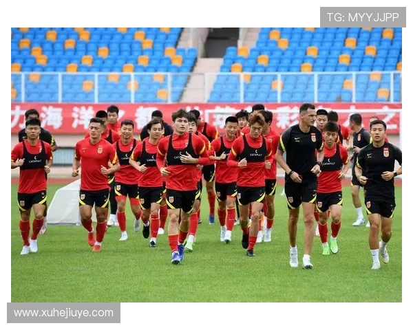 国足与韩国激战正酣精彩瞬间回顾与分析图片集锦 国足与韩国激战正酣精彩瞬间回顾与分析图片集锦